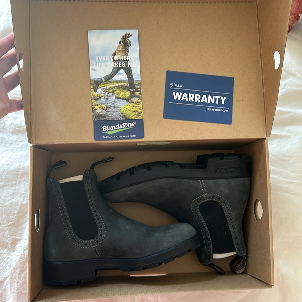 COPY - Blundstone 1630 BRAND NEW women’s 6